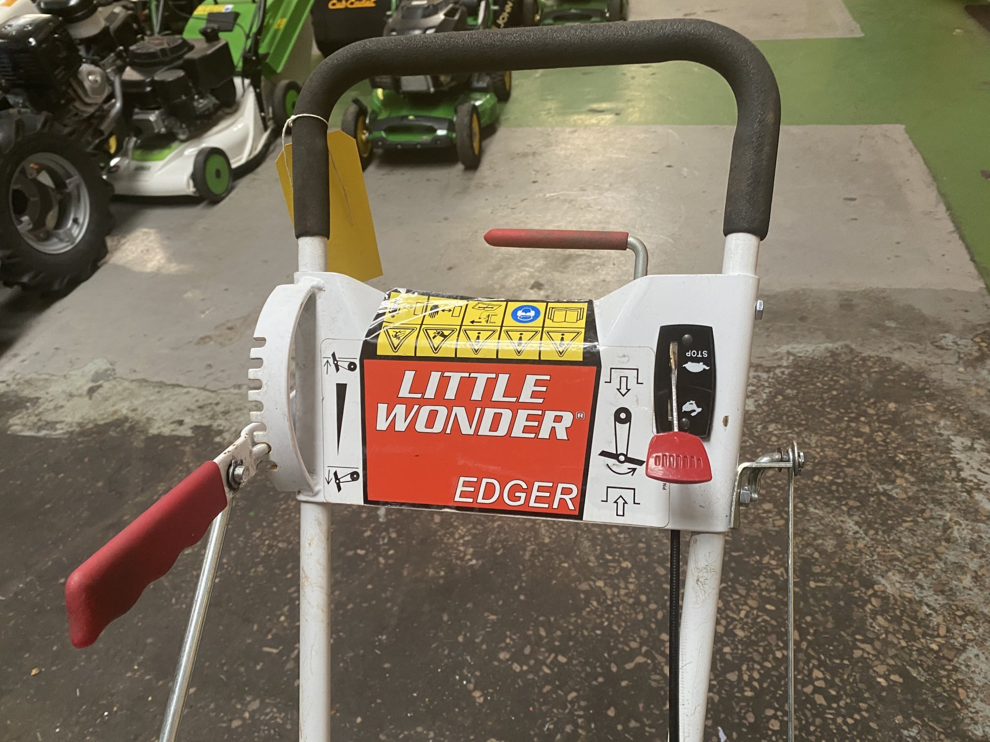 LITTLE WONDER PRO EDGER Balmers GM Ltd